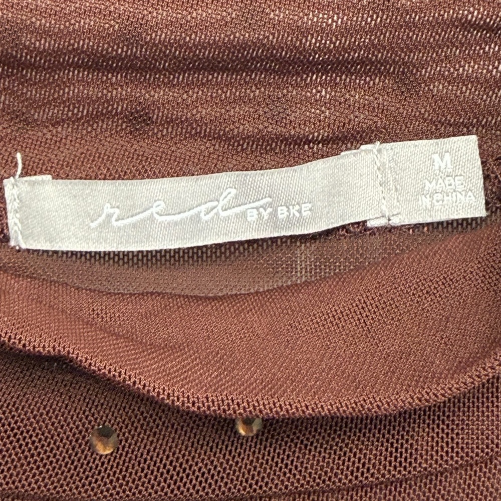 Red by BKE Brown Mesh Top